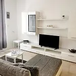 דירה Losotovi