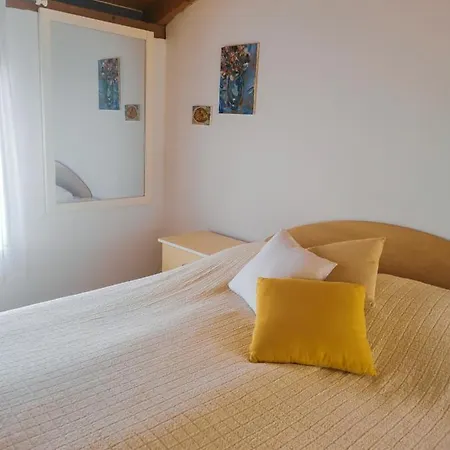 Apartment Losotovi