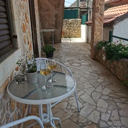 Losotovi Apartment Vrboska