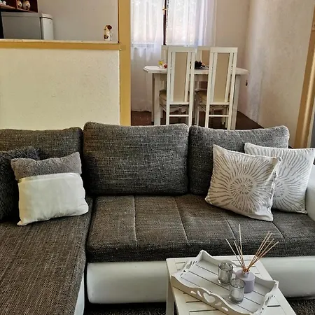 Apartment Losotovi Vrboska