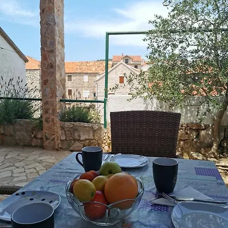 Apartment Losotovi *