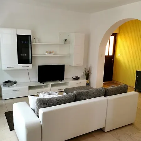 Losotovi Apartment